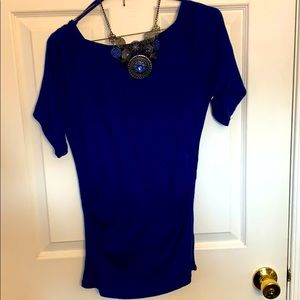 NY&C Short sleeve shirt with matching necklace